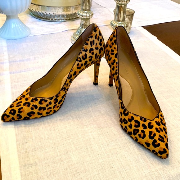 Banana Republic Shoes - Banana Republic Madison cheetah pointy-toe heels, 6M, NWOT